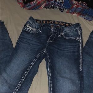 Rock revival size 26mid rise skinny jeans.